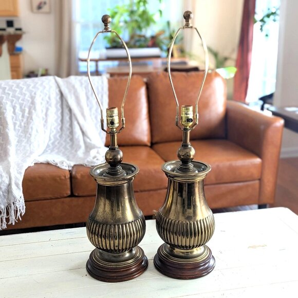 Ethan Allen Brass Urn Trophy Table Lamps True Vintage MCM Hollywood Regency Gold - Picture 1 of 10